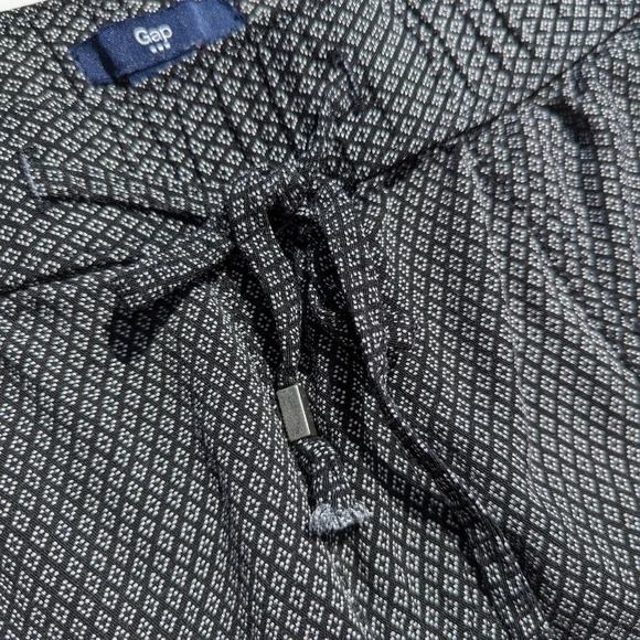 GAP Black with  White Detail Work Pants - Elastic Waist and Ankle- size XS - Picture 6 of 9